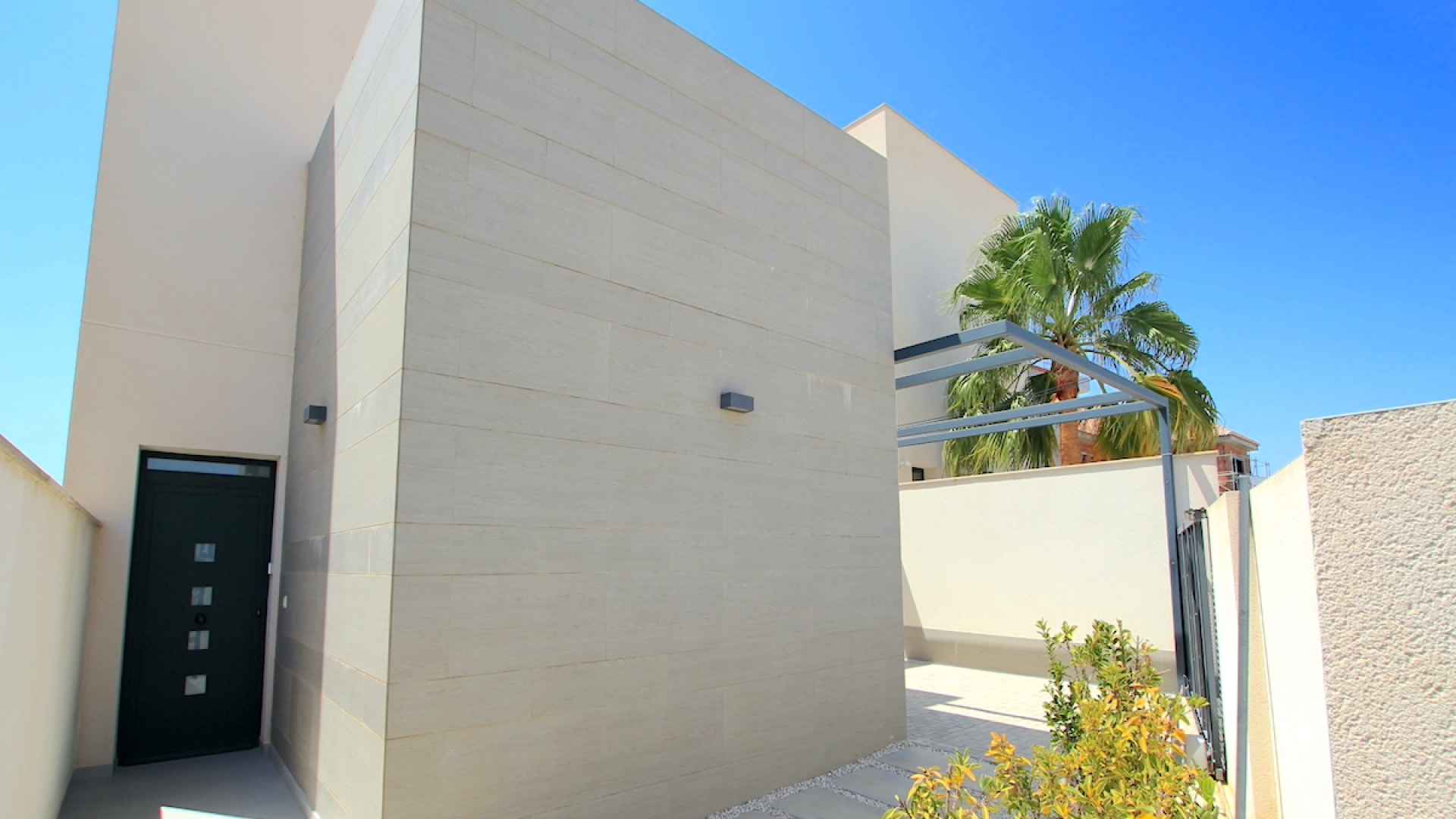48518_stylish_and_contemporary_294sqm_villa_with_great_outdoor_space_090824073633_img_2039