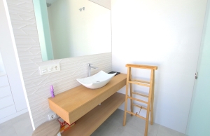 48518_stylish_and_contemporary_294sqm_villa_with_great_outdoor_space_090824073627_img_1961
