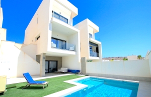 200-3513, Four Bedroom Villa In Benijofar.