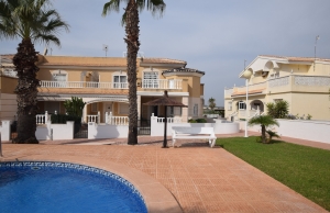 Ref:200-3549-Three Bedroom, Semi-Deatched Villa In Monte Azul, Benijofar.-Alicante-Spain-Villa-Resale