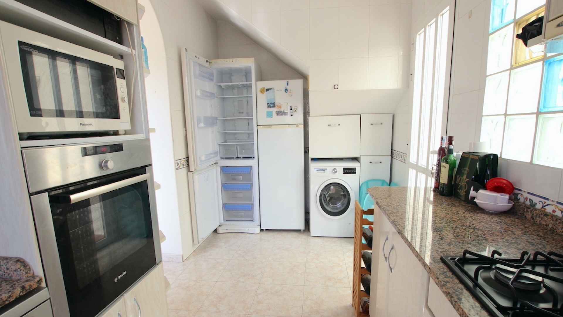 48526_spacious_detached_villa_walking_distance_to_the_beach_030924061731_img_2405