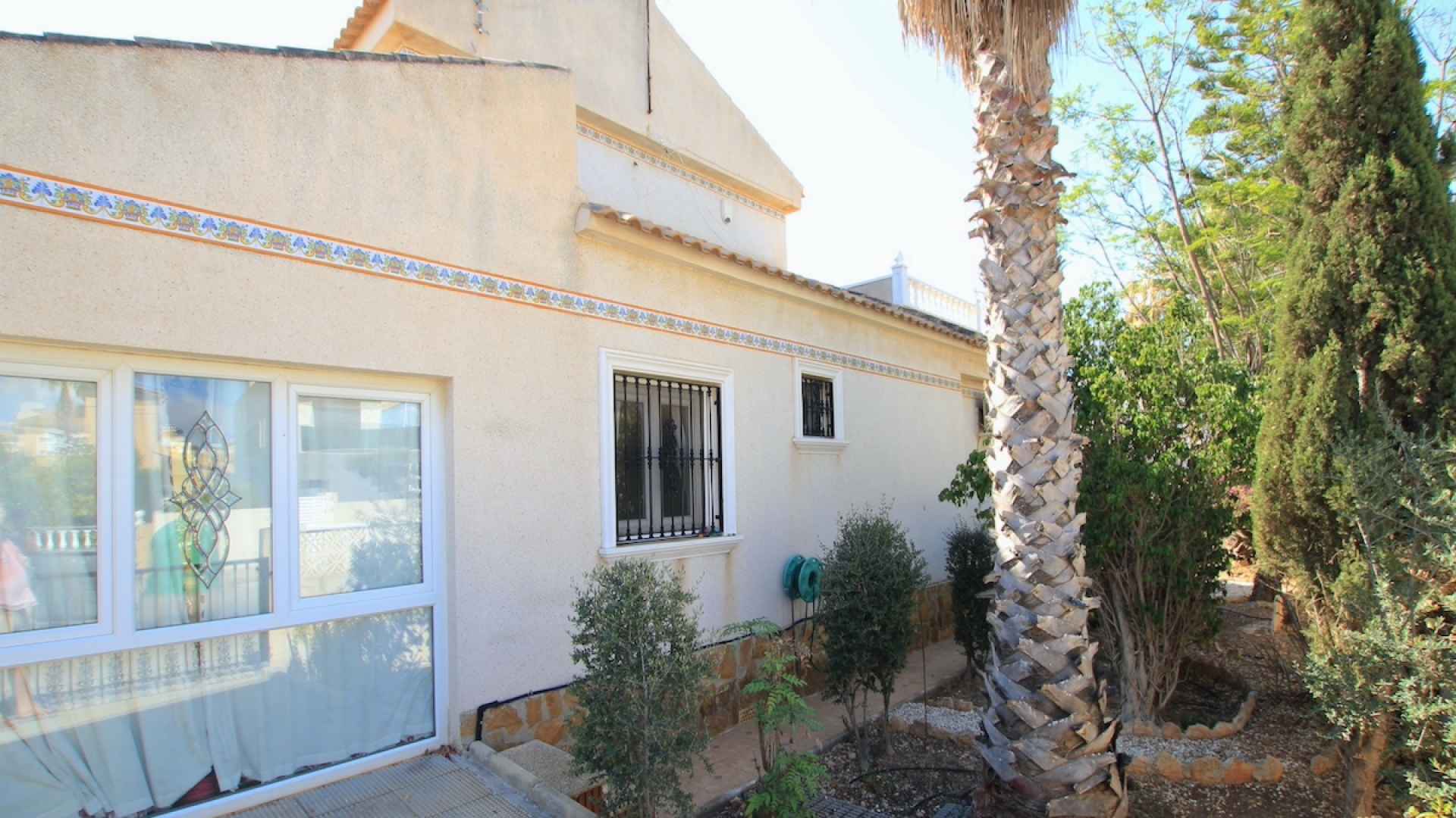 48526_spacious_detached_villa_walking_distance_to_the_beach_030924061732_img_2464