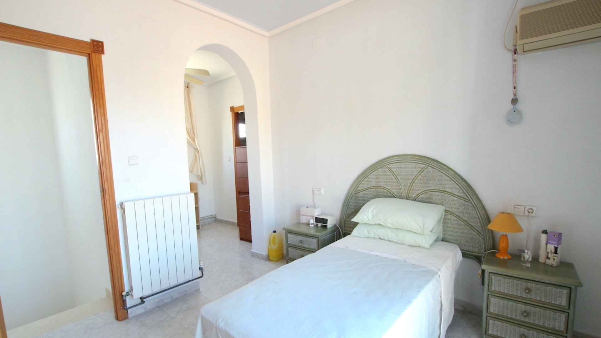 48526_spacious_detached_villa_walking_distance_to_the_beach_030924061734_img_2422
