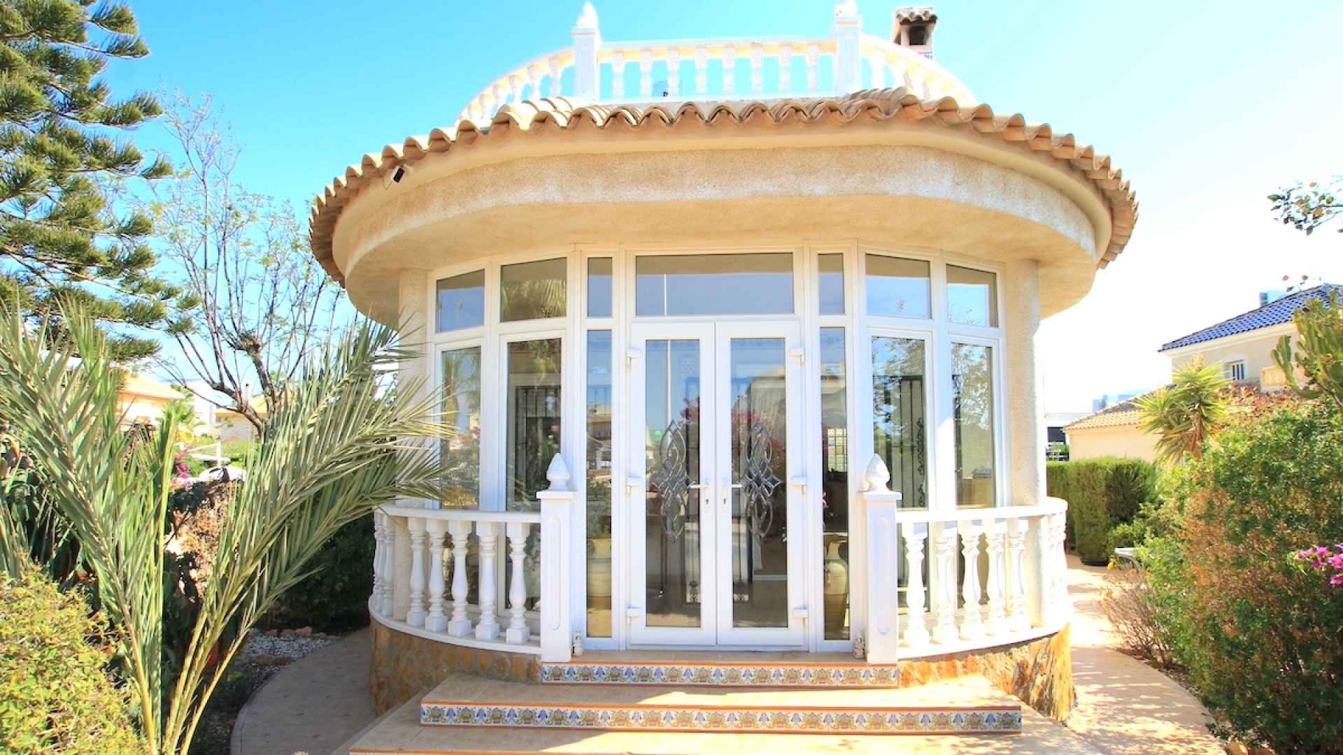 48526_spacious_detached_villa_walking_distance_to_the_beach_030924061737_img_2439