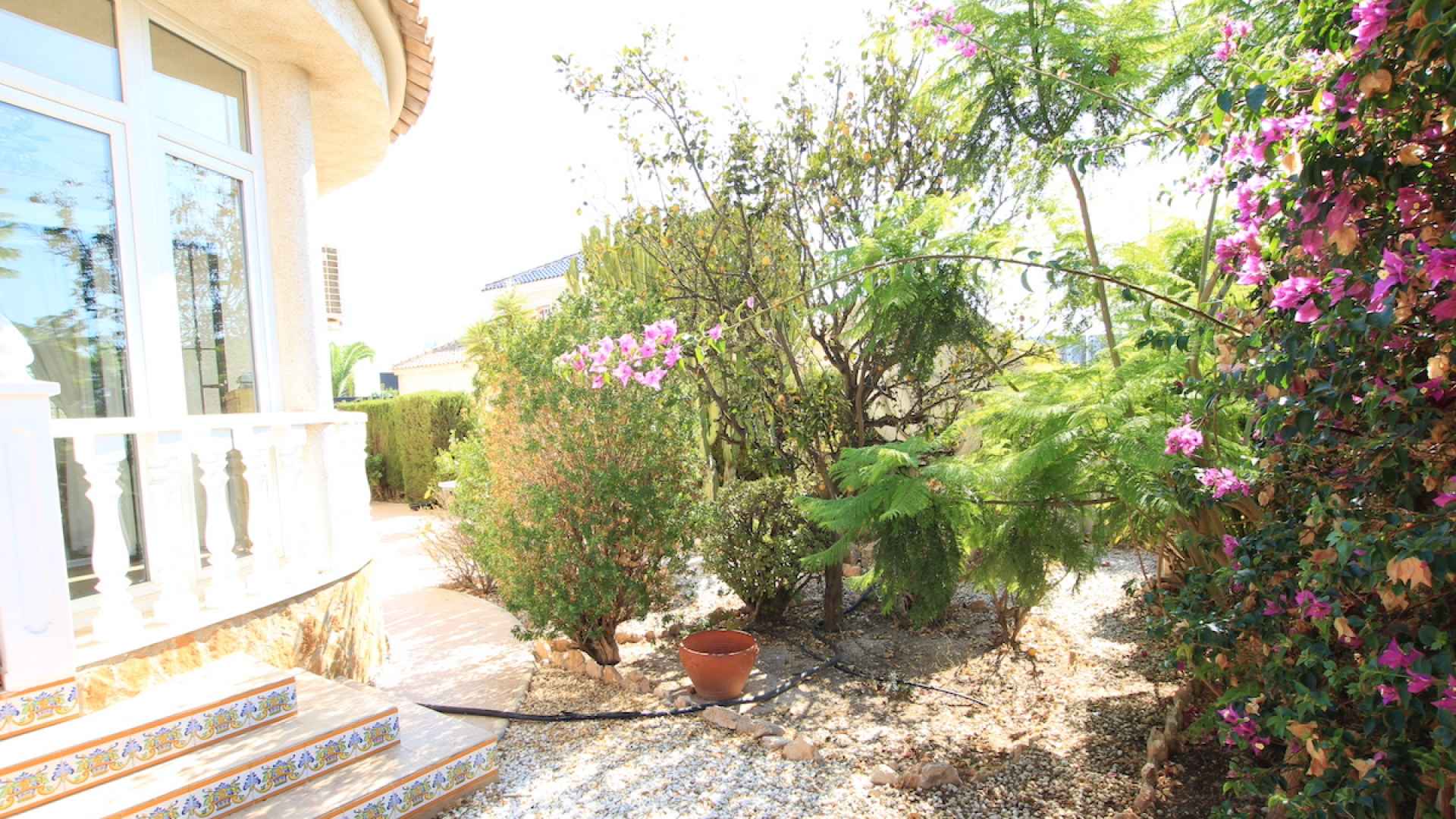 48526_spacious_detached_villa_walking_distance_to_the_beach_030924061737_img_2441