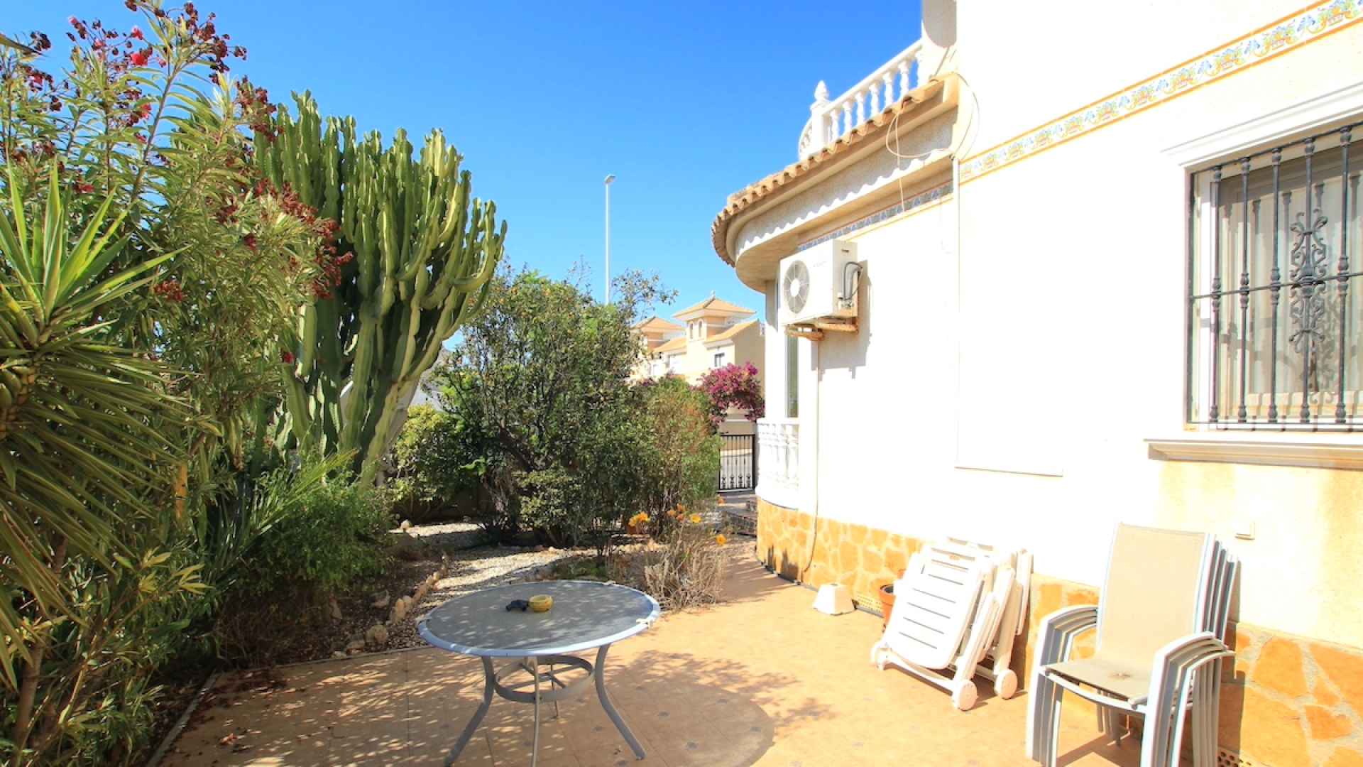 48526_spacious_detached_villa_walking_distance_to_the_beach_030924061737_img_2444
