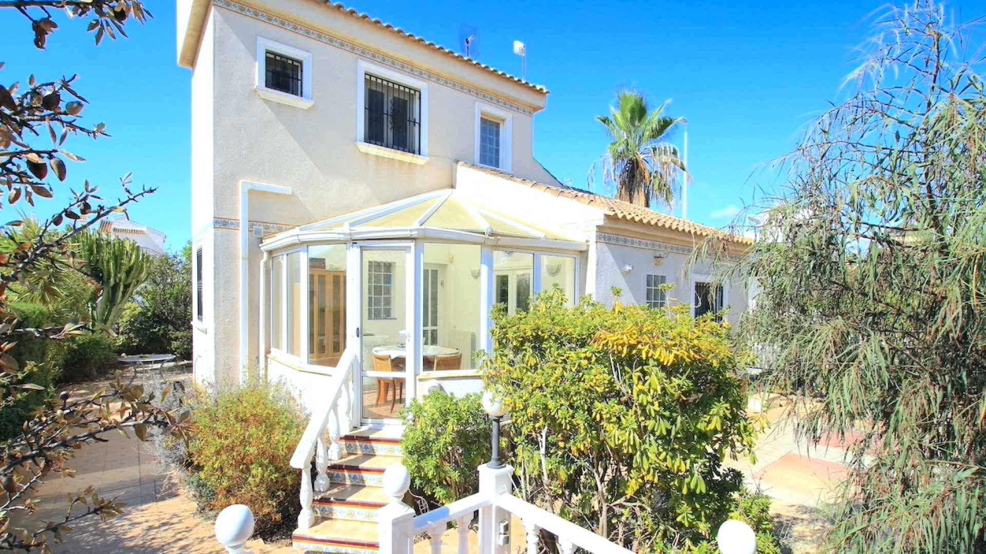 48526_spacious_detached_villa_walking_distance_to_the_beach_030924062024_12