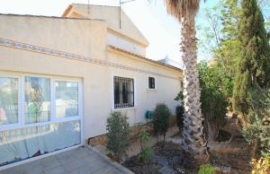 48526_spacious_detached_villa_walking_distance_to_the_beach_030924061732_img_2464