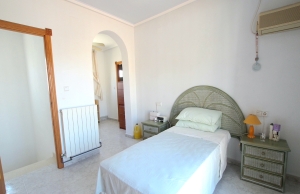 48526_spacious_detached_villa_walking_distance_to_the_beach_030924061734_img_2422