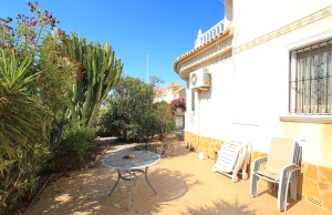 48526_spacious_detached_villa_walking_distance_to_the_beach_030924061737_img_2444