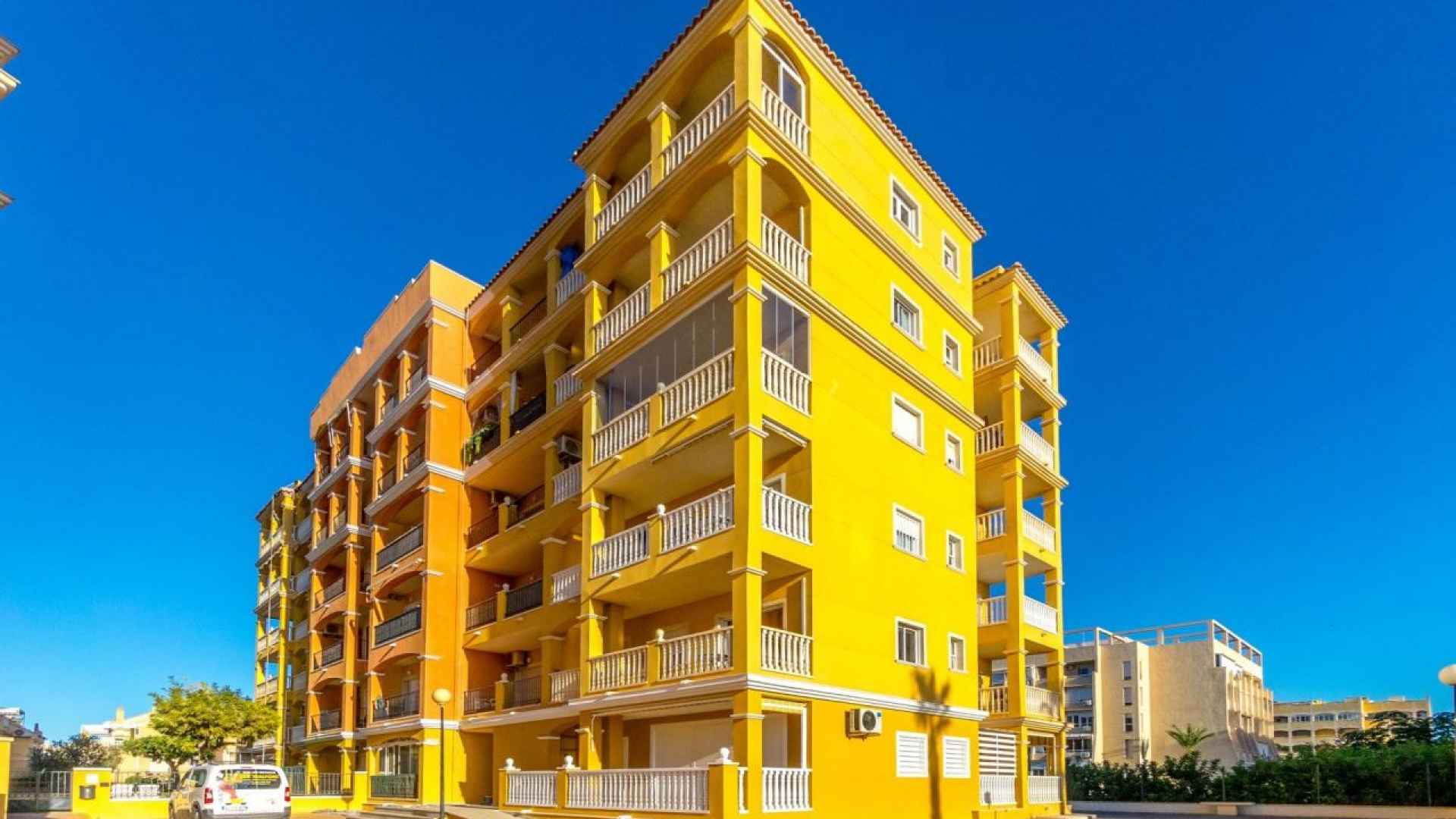 resale-penthouse-top-floor-torrevieja-torreblanca_142335_xl