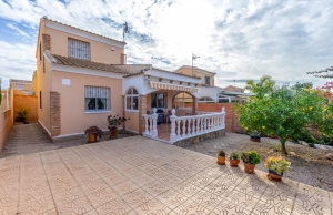 200-3647, Three Bedroom Detached Villa In Las Chismosas, Playa Flamenca.