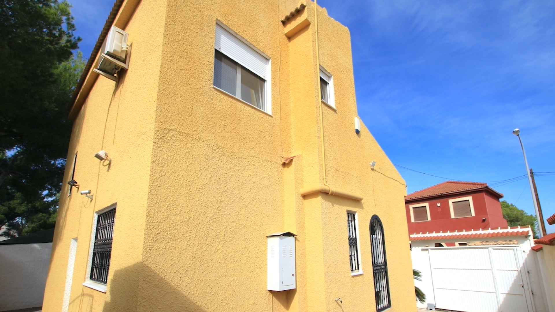 48580_charming_3_bedroom_detached_villa_with_space_for_a_pool_260924144853_img_4322