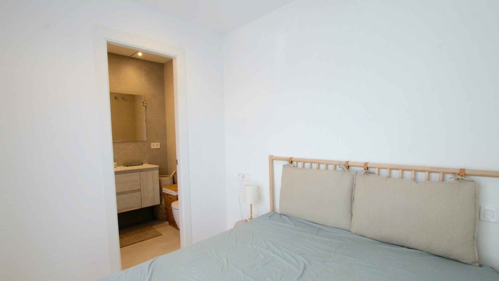 48601_wonderful_3_bed_3_bath_contemporary_style_villa_built_in_2023_111024082557_img_4960
