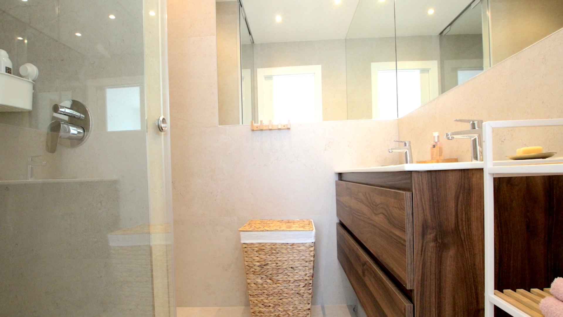 48601_wonderful_3_bed_3_bath_contemporary_style_villa_built_in_2023_111024082605_img_4948