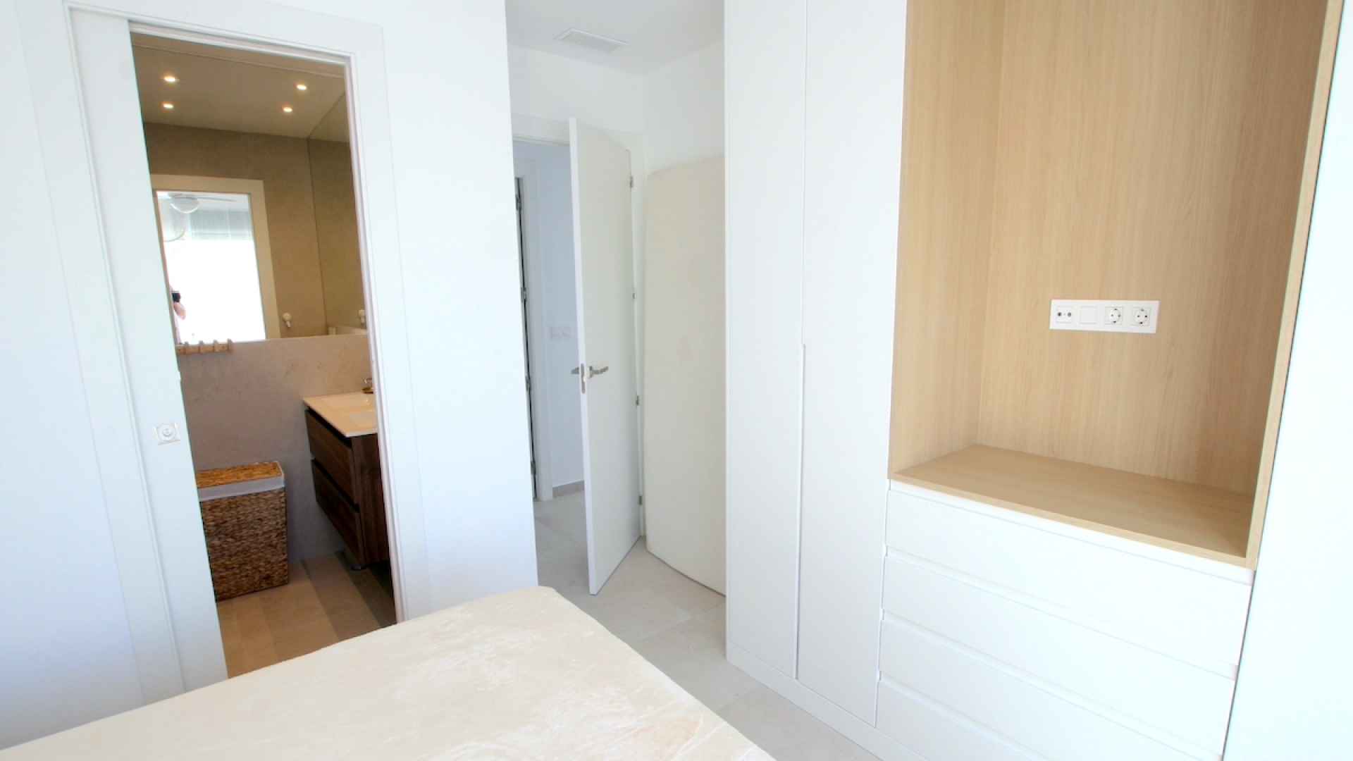 48601_wonderful_3_bed_3_bath_contemporary_style_villa_built_in_2023_111024082606_img_4946
