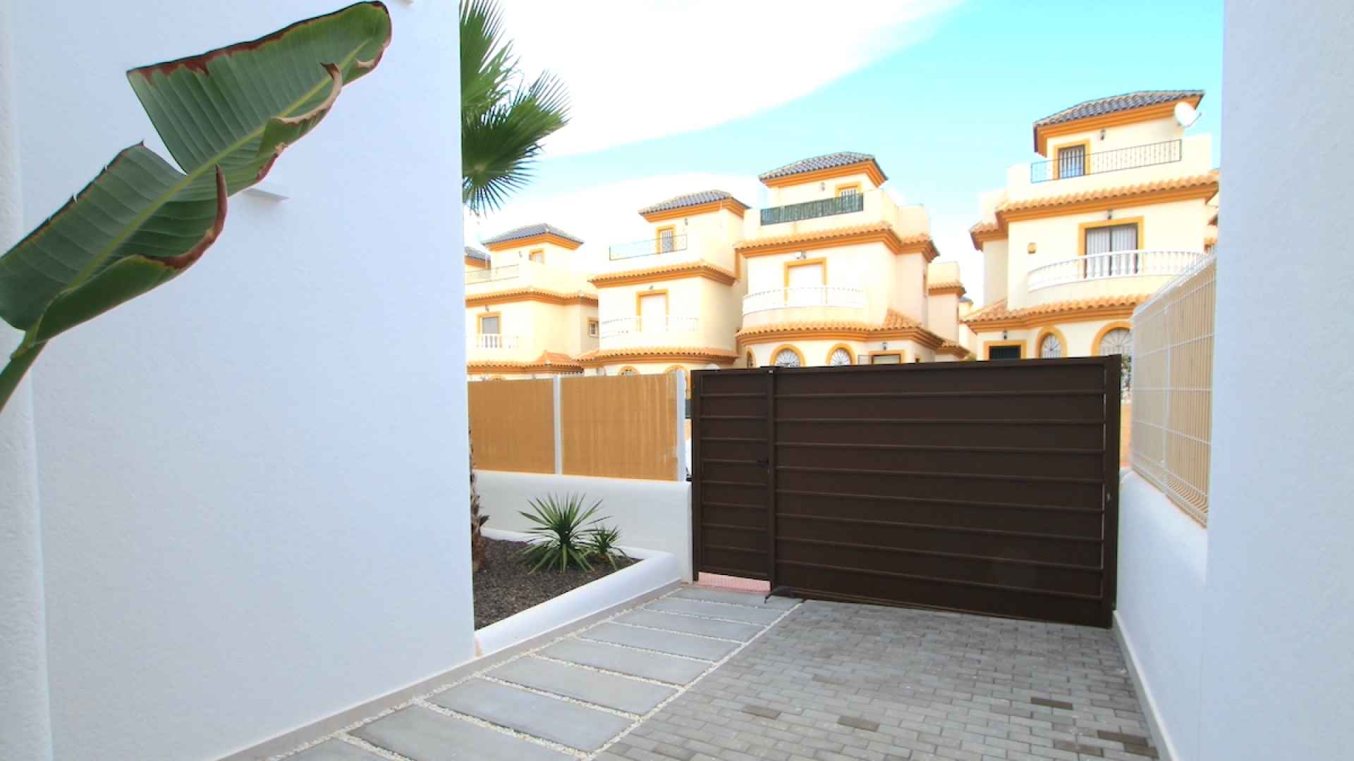 48601_wonderful_3_bed_3_bath_contemporary_style_villa_built_in_2023_111024082611_img_5052