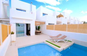200-3654, Three Bedroom Villa In La Marina.