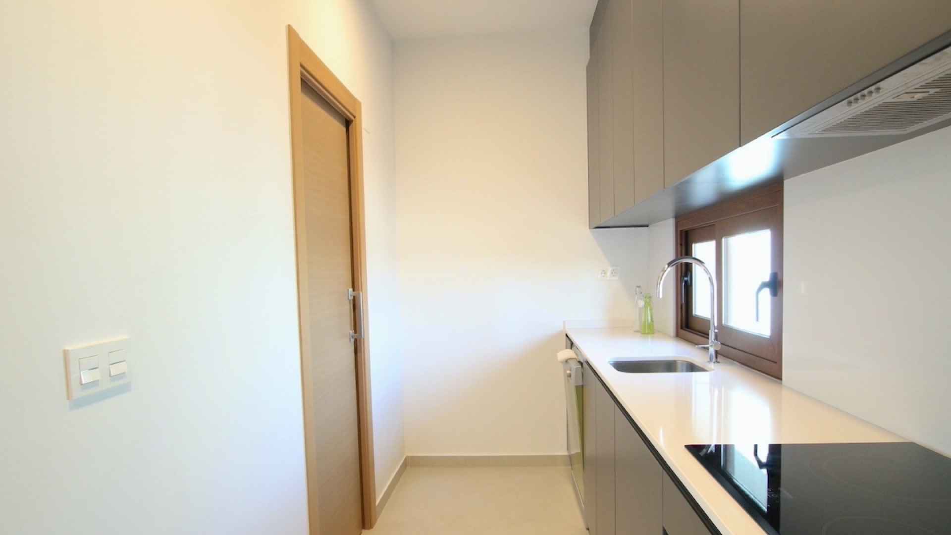 48673_stunning_3_bedroom_villa_with_designer_interior_041124164122_img_6443