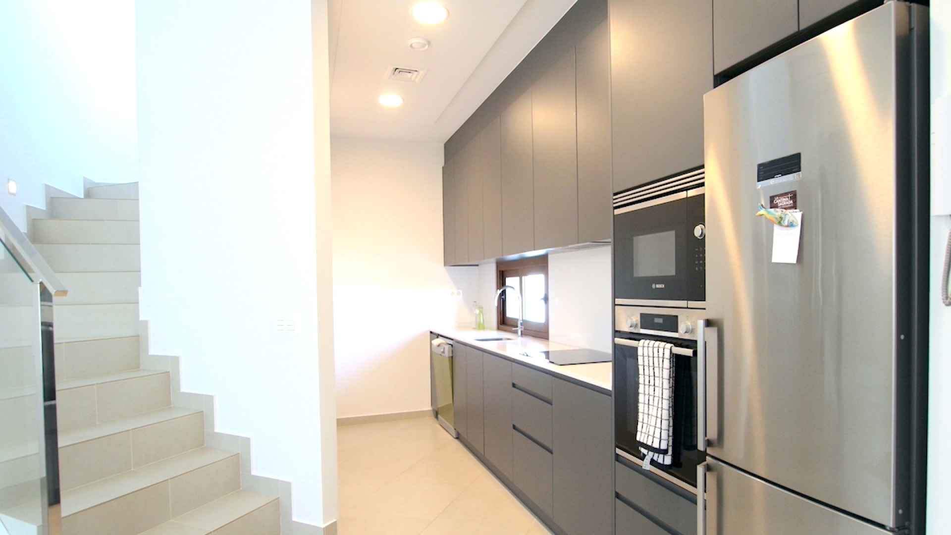 48673_stunning_3_bedroom_villa_with_designer_interior_041124164123_img_6440