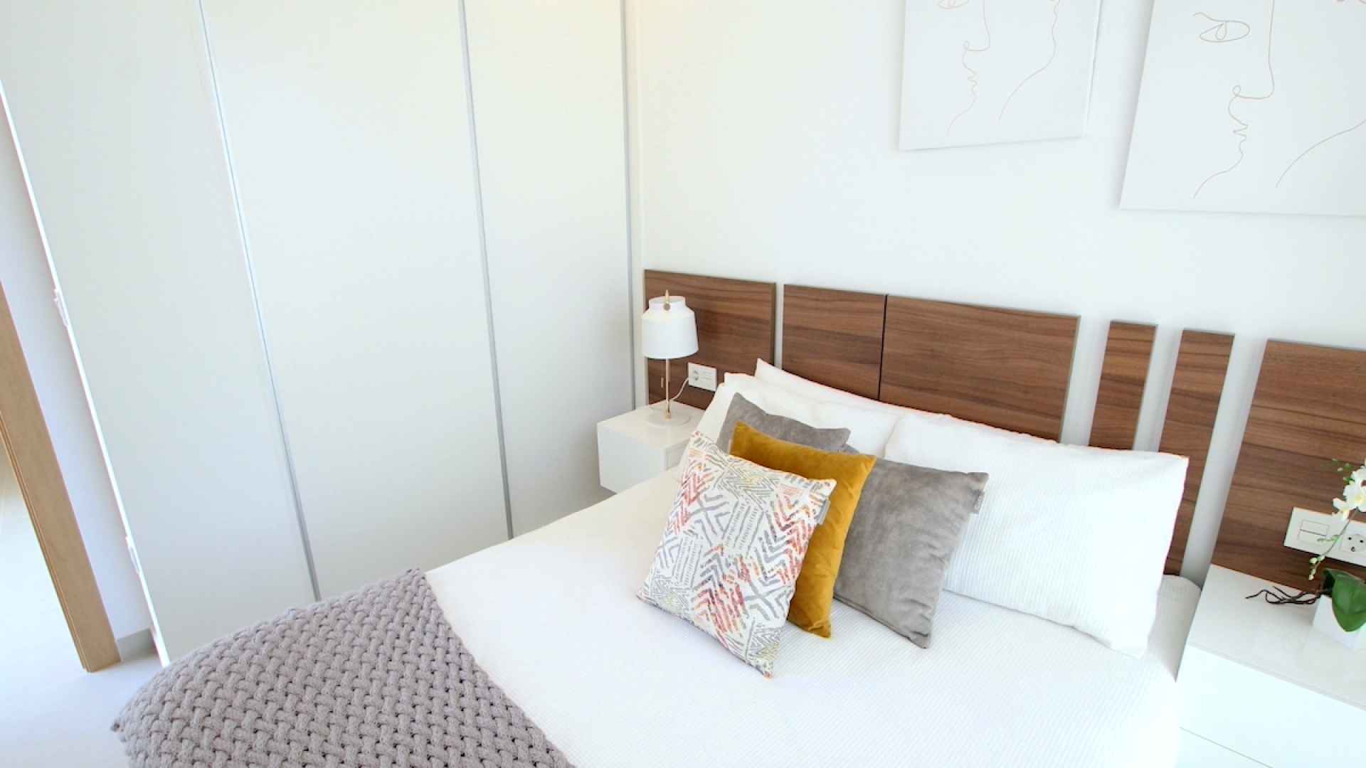48673_stunning_3_bedroom_villa_with_designer_interior_041124164129_img_6498