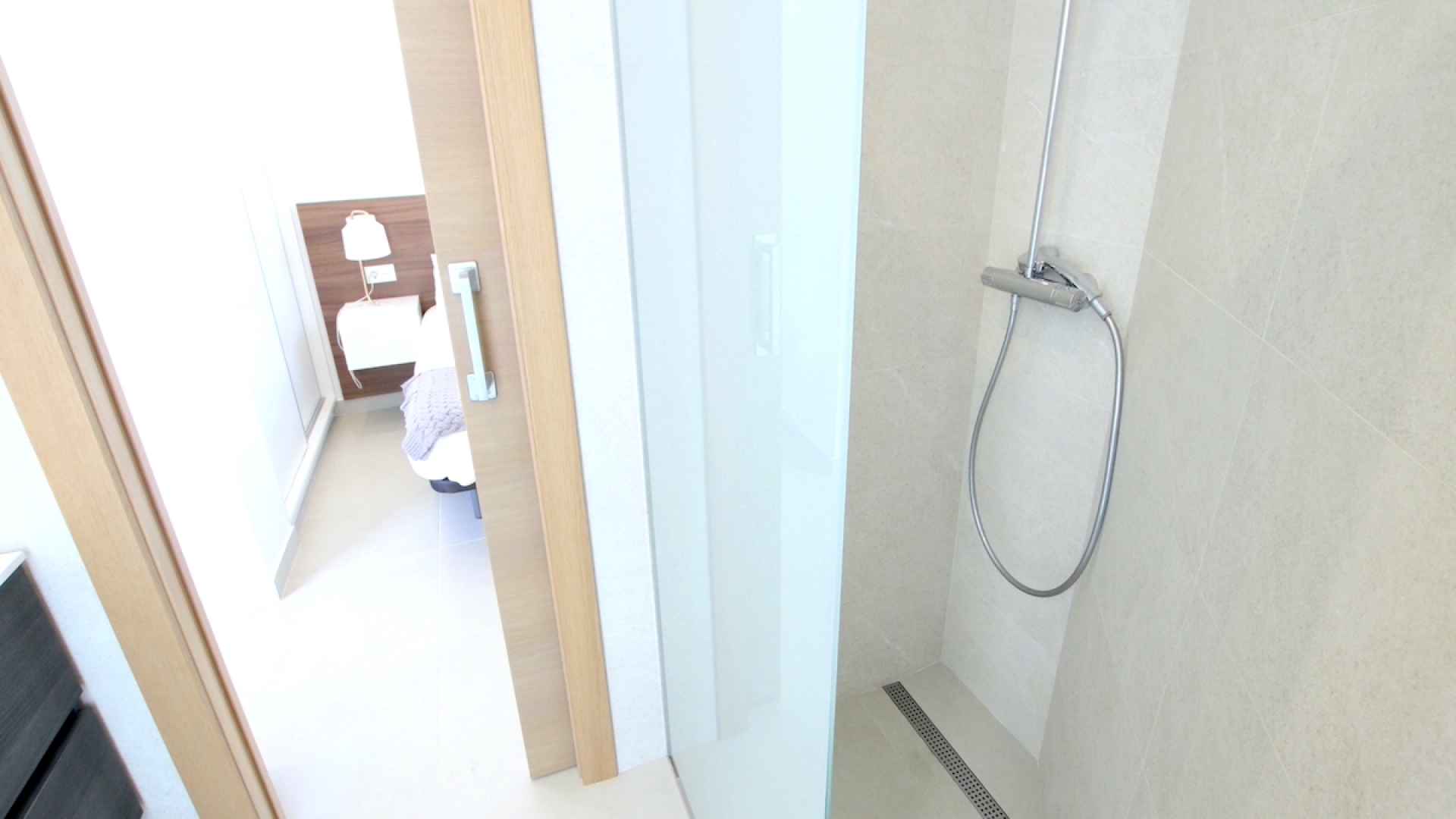 48673_stunning_3_bedroom_villa_with_designer_interior_041124164130_img_6505