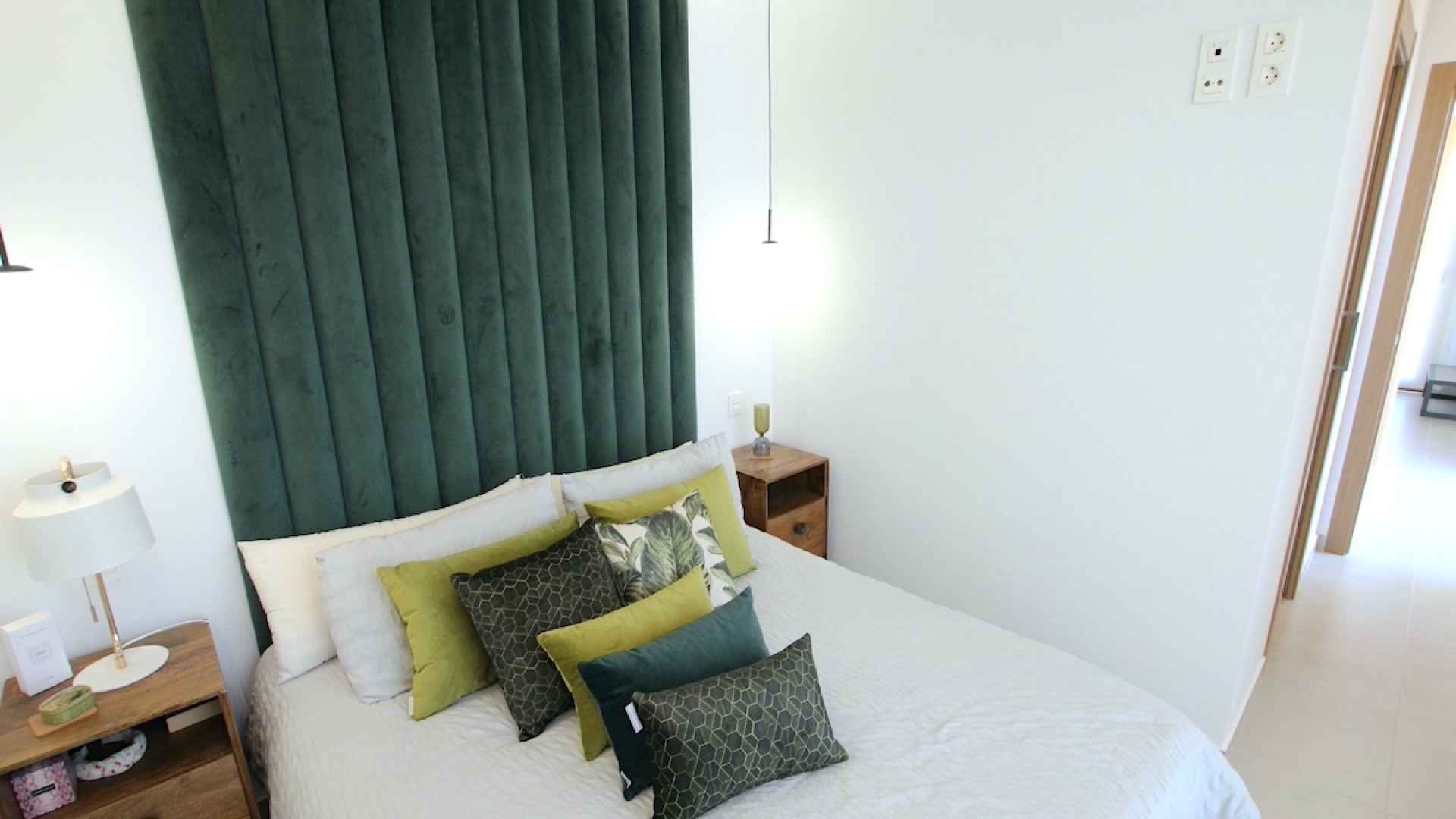 48673_stunning_3_bedroom_villa_with_designer_interior_041124164131_img_6487