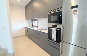 48673_stunning_3_bedroom_villa_with_designer_interior_041124164124_img_6438
