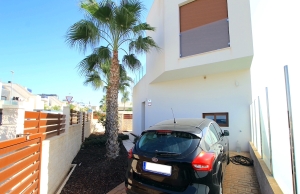 48673_stunning_3_bedroom_villa_with_designer_interior_041124164131_img_6410