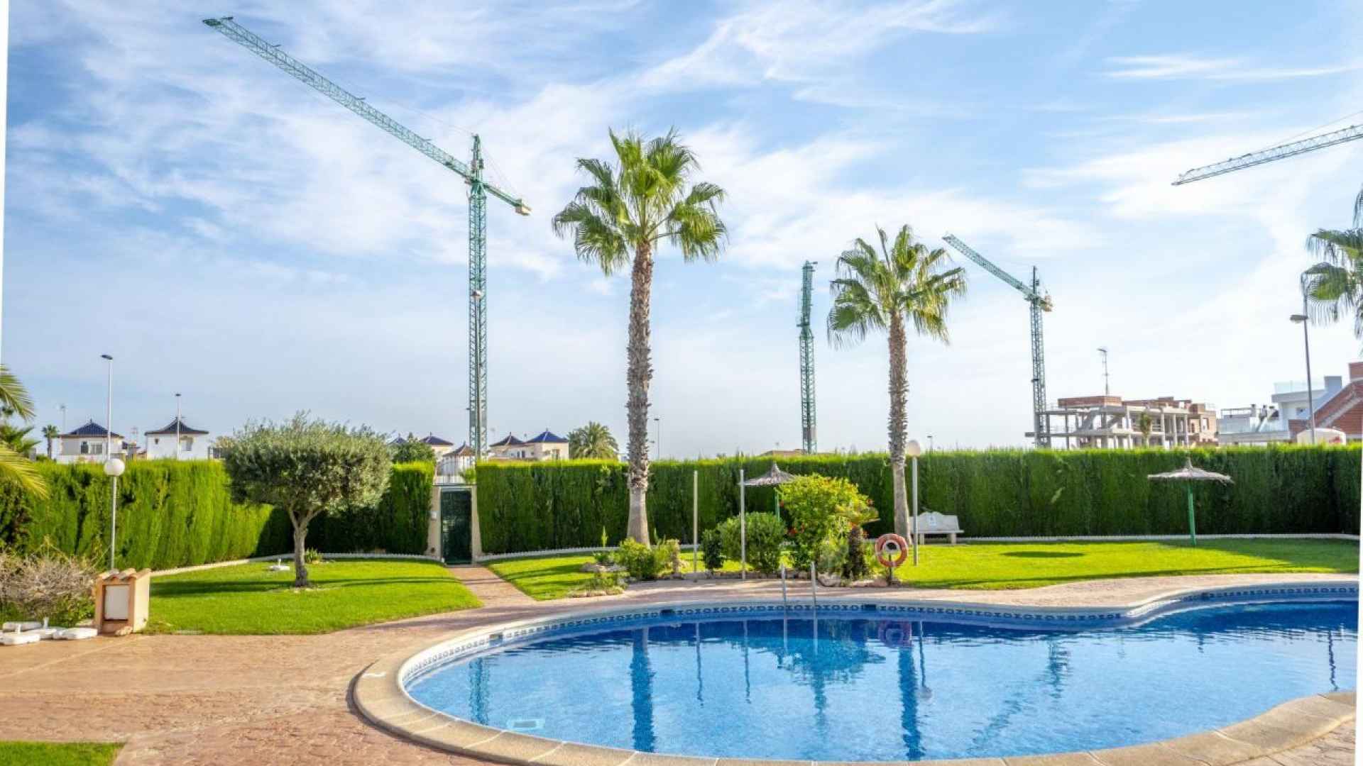 resale-penthouse-top-floor-torrevieja-la-cinuela_143373_xl