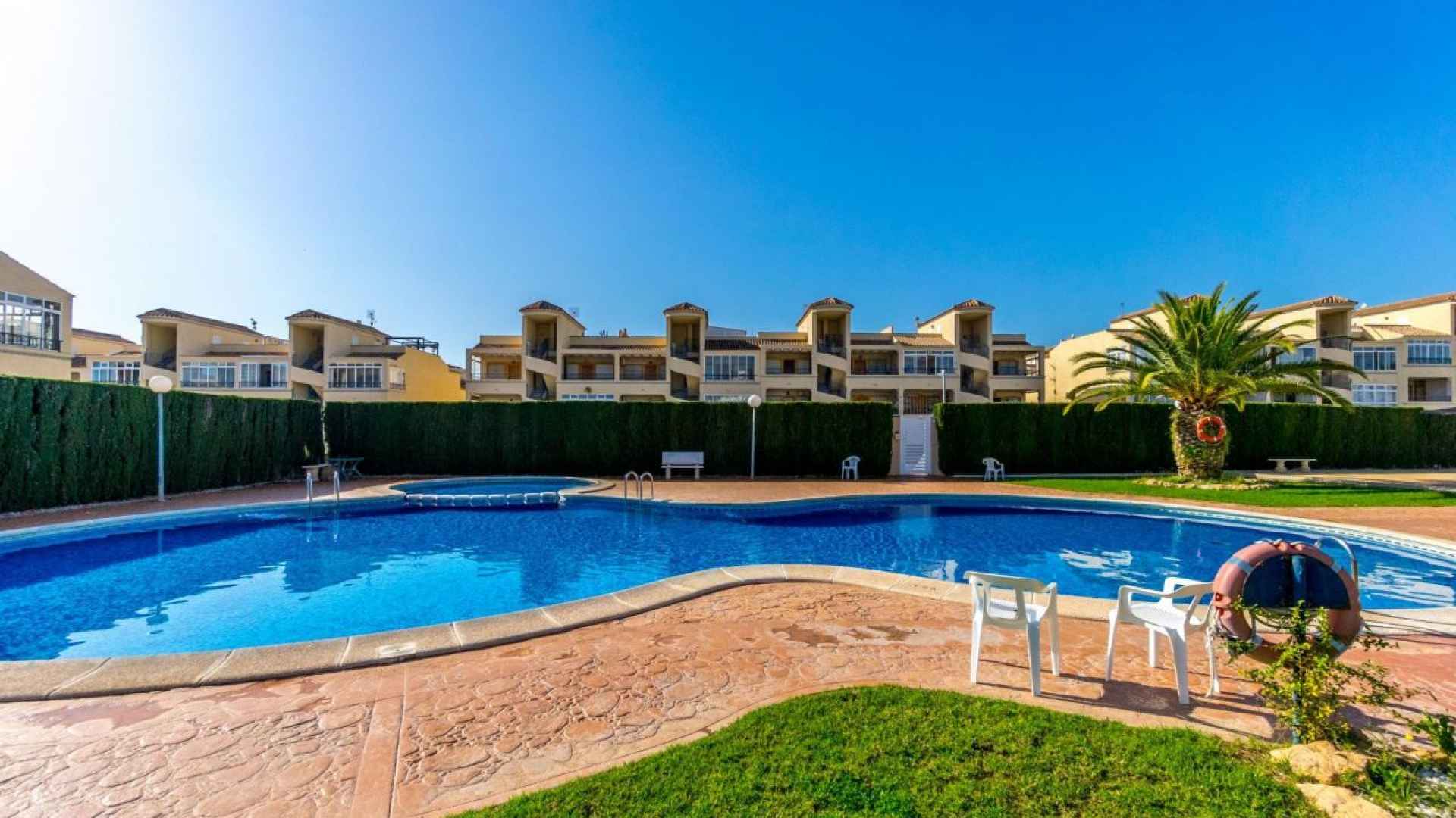 resale-penthouse-top-floor-torrevieja-la-cinuela_143404_xl