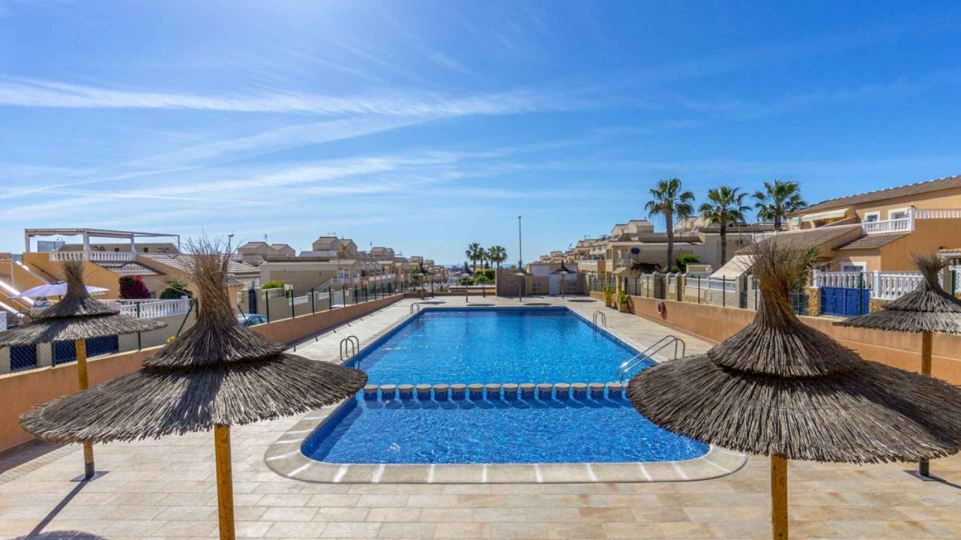 resale-penthouse-top-floor-torrevieja-la-cinuela_143409_xl