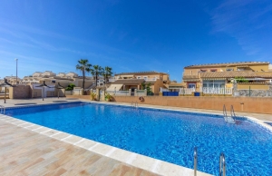 resale-penthouse-top-floor-torrevieja-la-cinuela_143410_xl