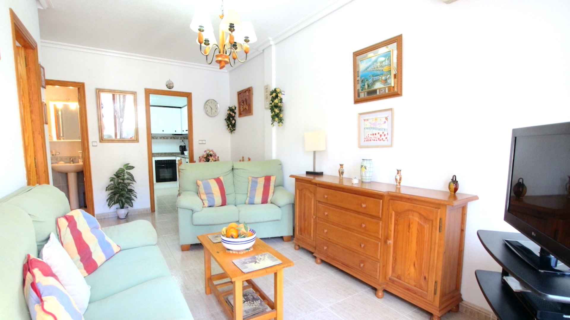 48818_fabulous_3_bed_coastal_townhouse_central_location_070225094602_img_8100
