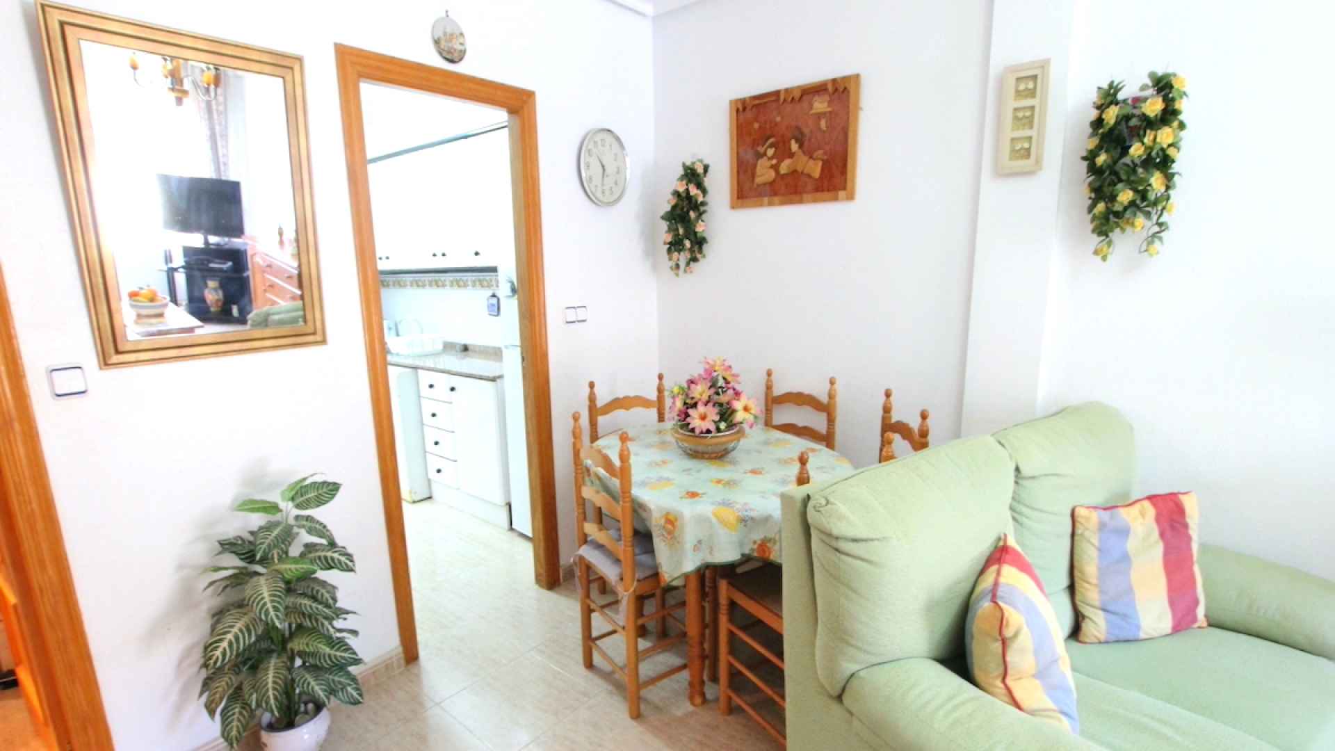 48818_fabulous_3_bed_coastal_townhouse_central_location_070225094604_img_8113