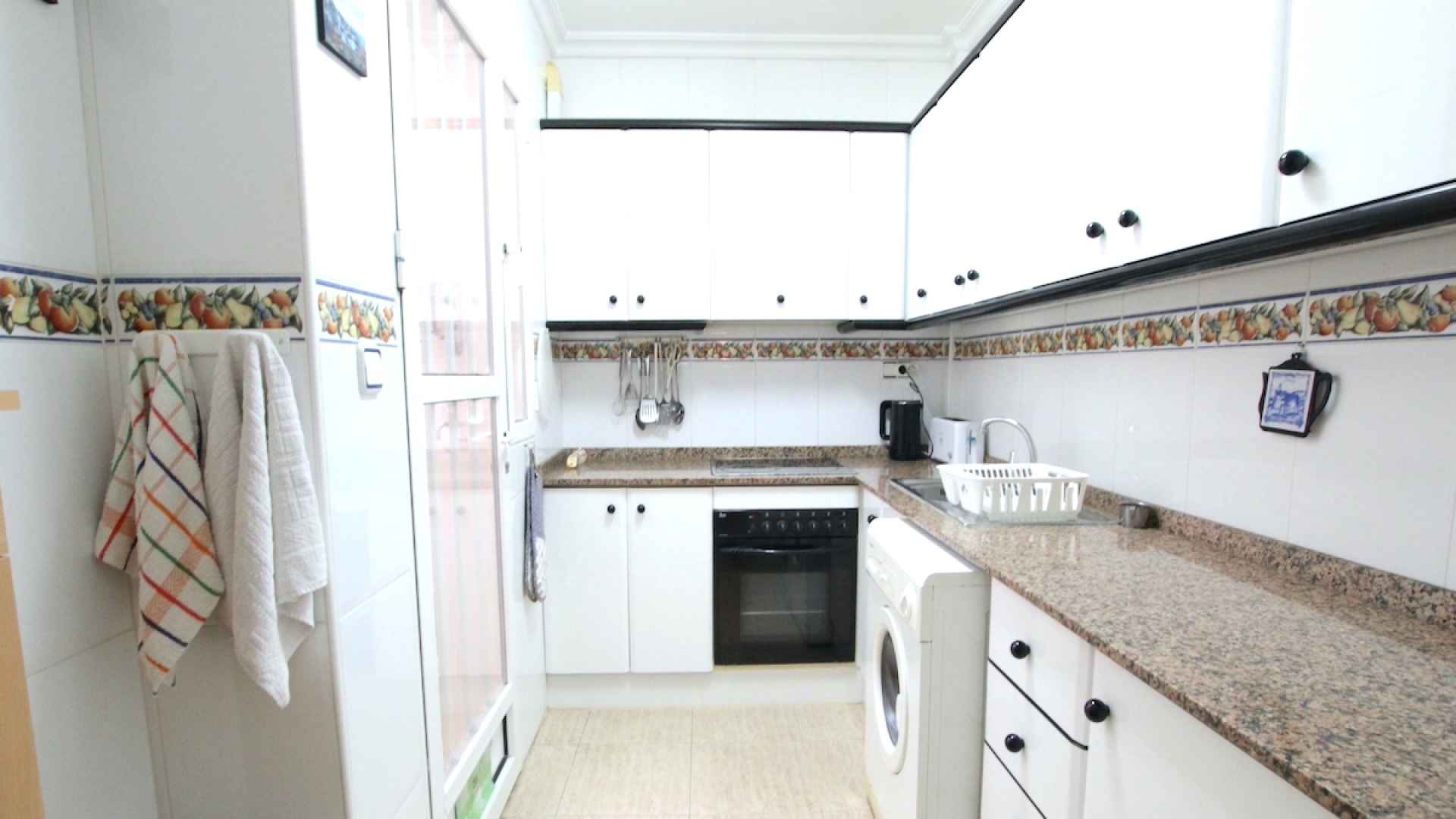 48818_fabulous_3_bed_coastal_townhouse_central_location_070225094604_img_8122