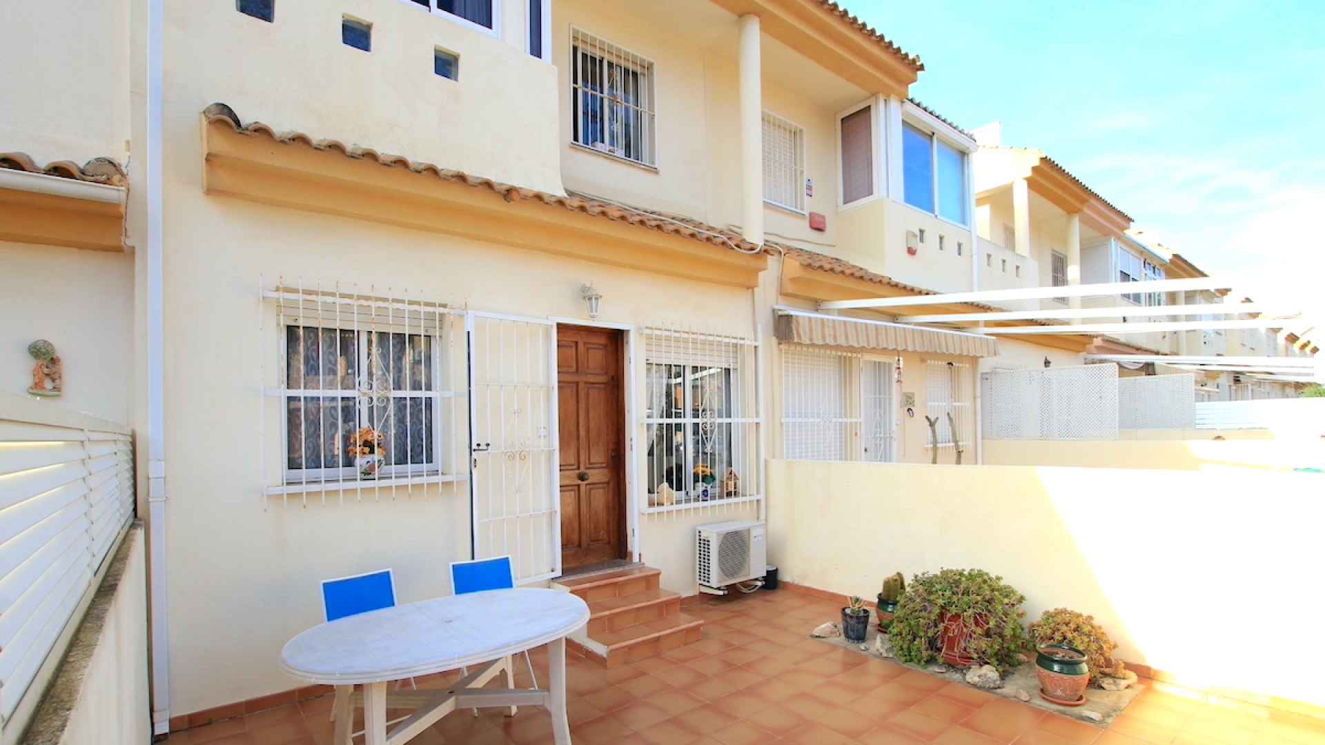 48818_fabulous_3_bed_coastal_townhouse_central_location_070225094605_img_8088