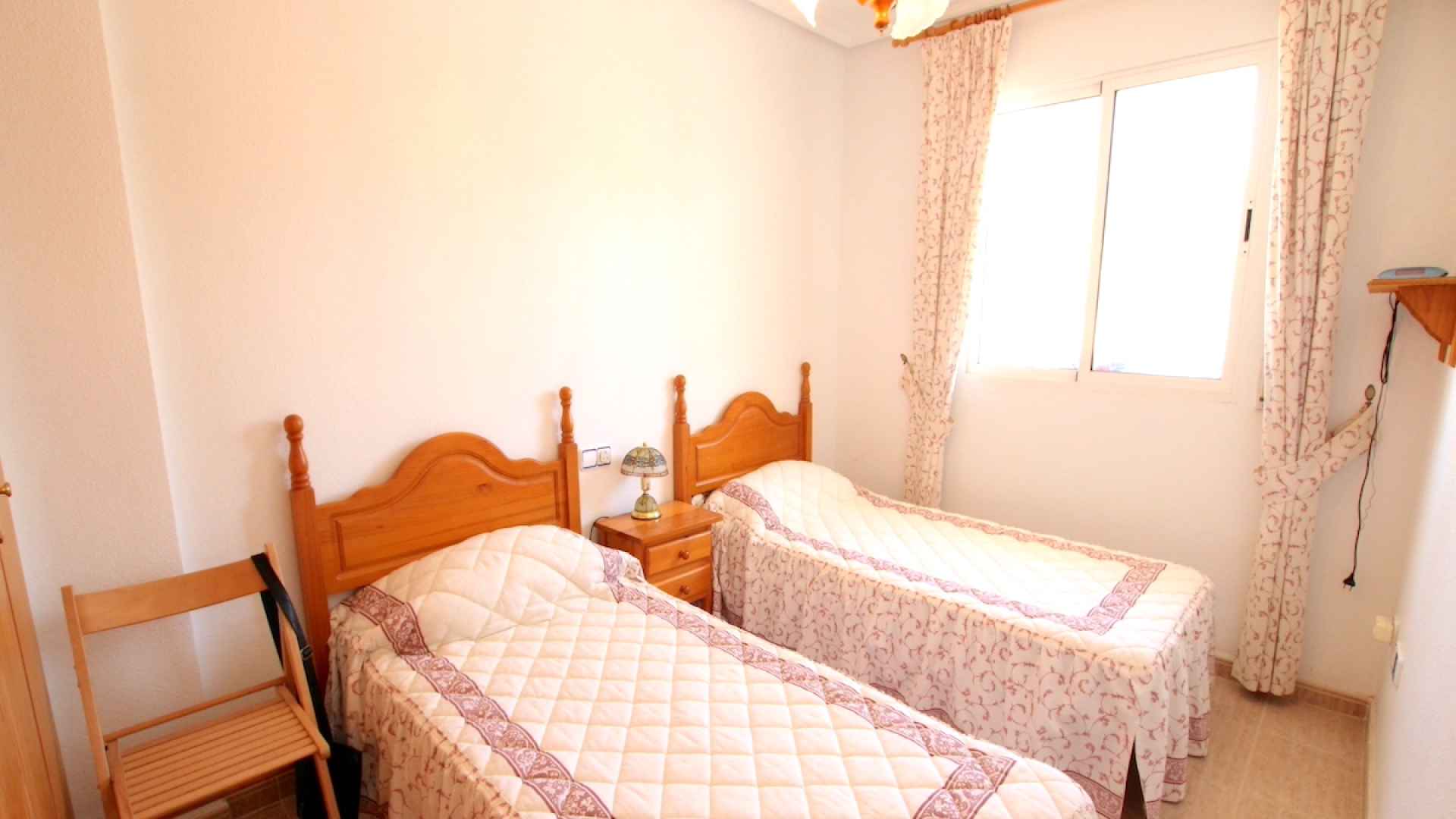 48818_fabulous_3_bed_coastal_townhouse_central_location_070225094609_img_8143