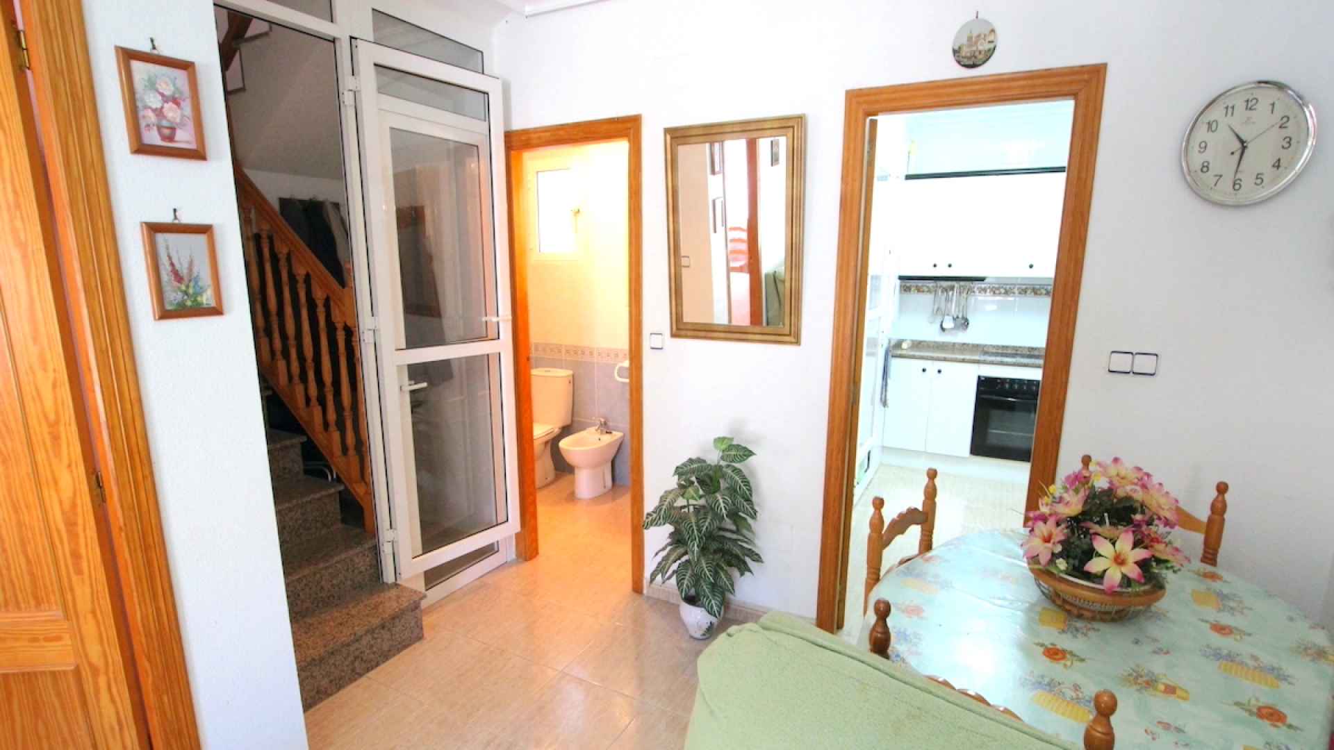 48818_fabulous_3_bed_coastal_townhouse_central_location_070225094610_img_8103