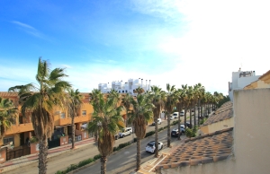 48818_fabulous_3_bed_coastal_townhouse_central_location_070225094610_img_8155