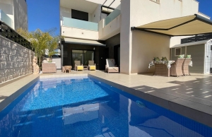 Ref:200-3863-Three Bedroom Detached Villa In Benijofar.-Alicante-Spain-Villa-Resale