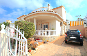 Ref:200-3890-Three Bedroom Link-Detached Villa In Atalaya Park, Benijofar.-Alicante-Spain-Villa-Resale