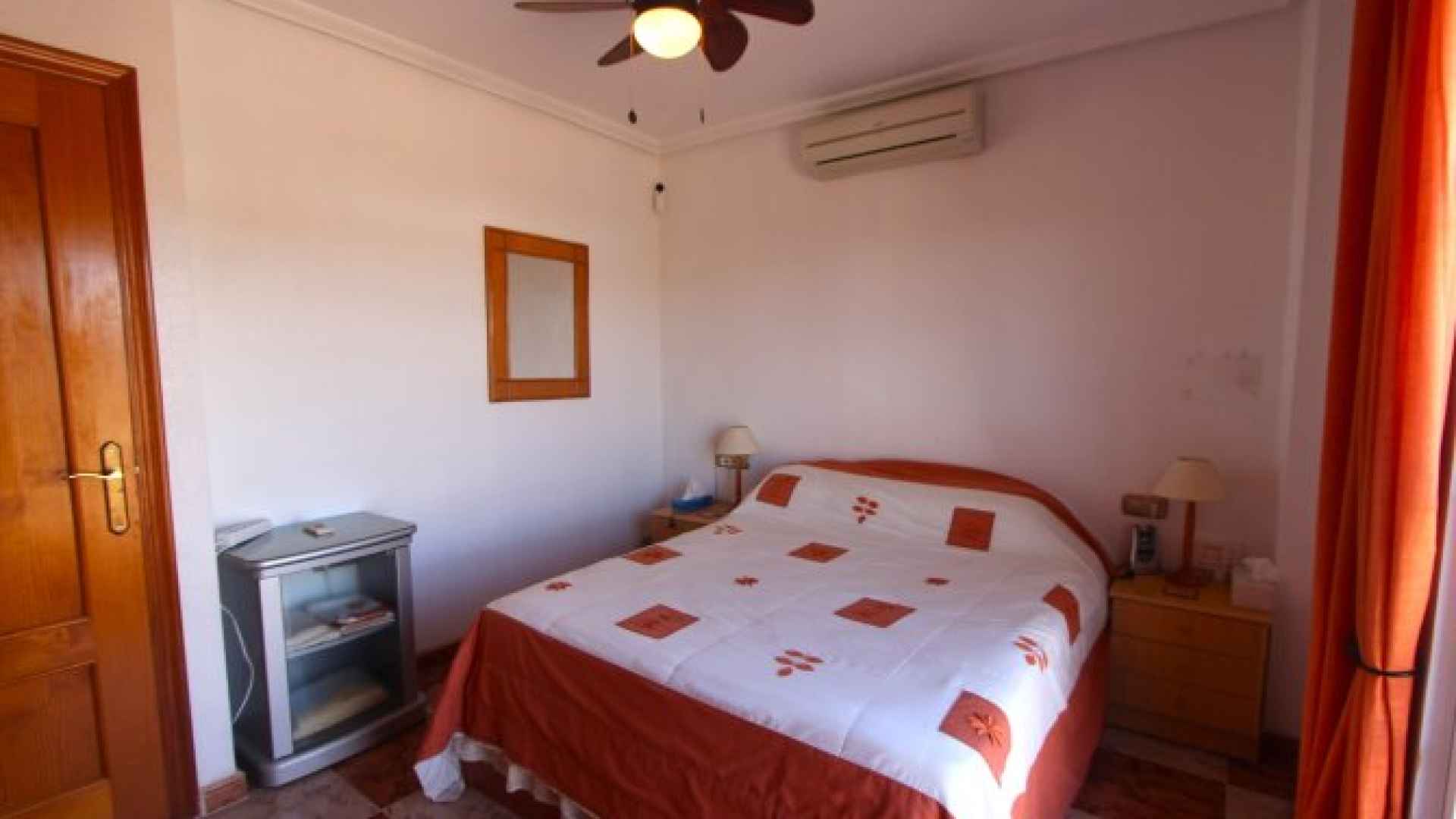 medium_5040_quad_villa_lomas_de_cabo_roig_110325115828_img_2322