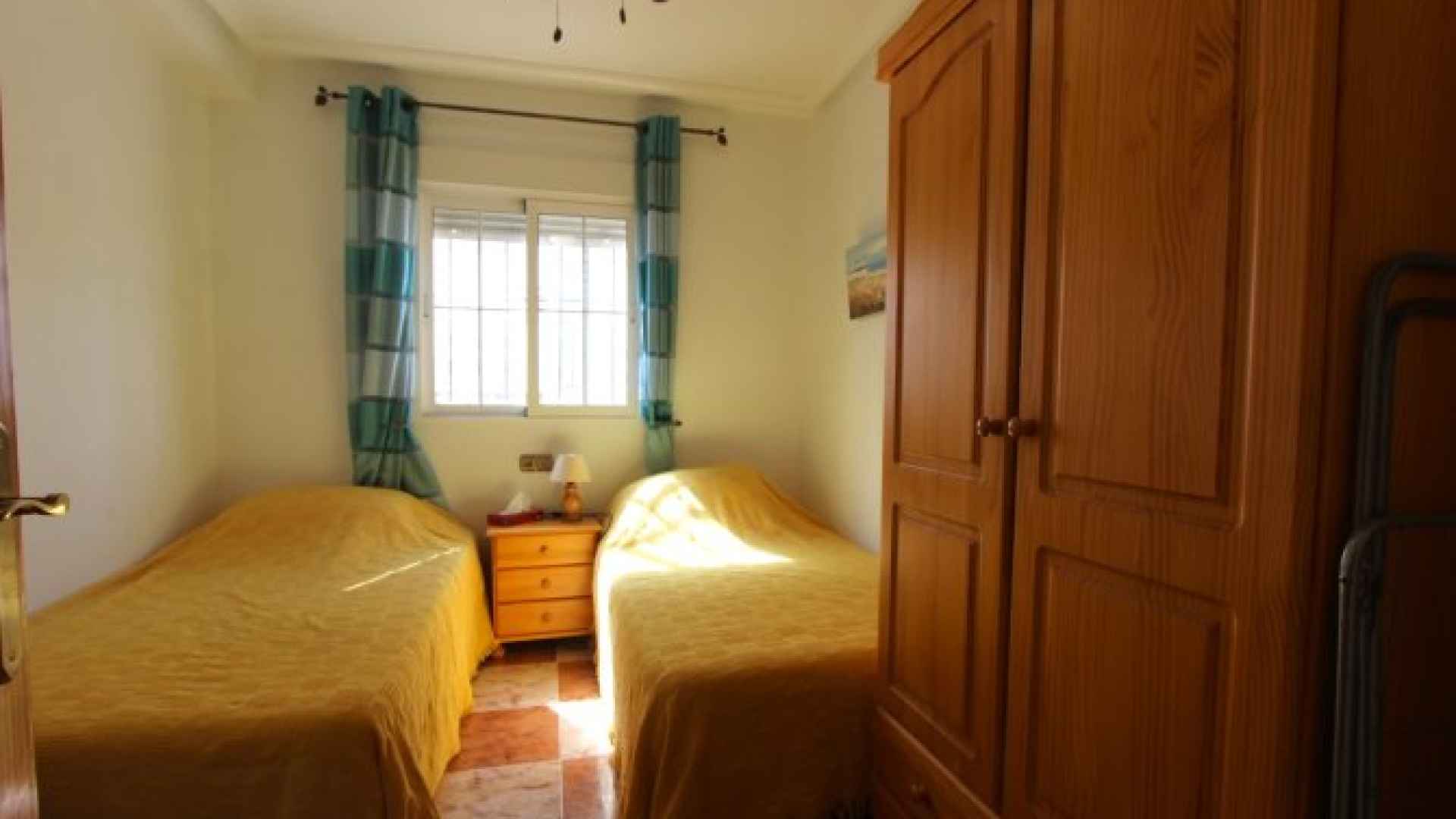 medium_5040_quad_villa_lomas_de_cabo_roig_110325115829_img_2316