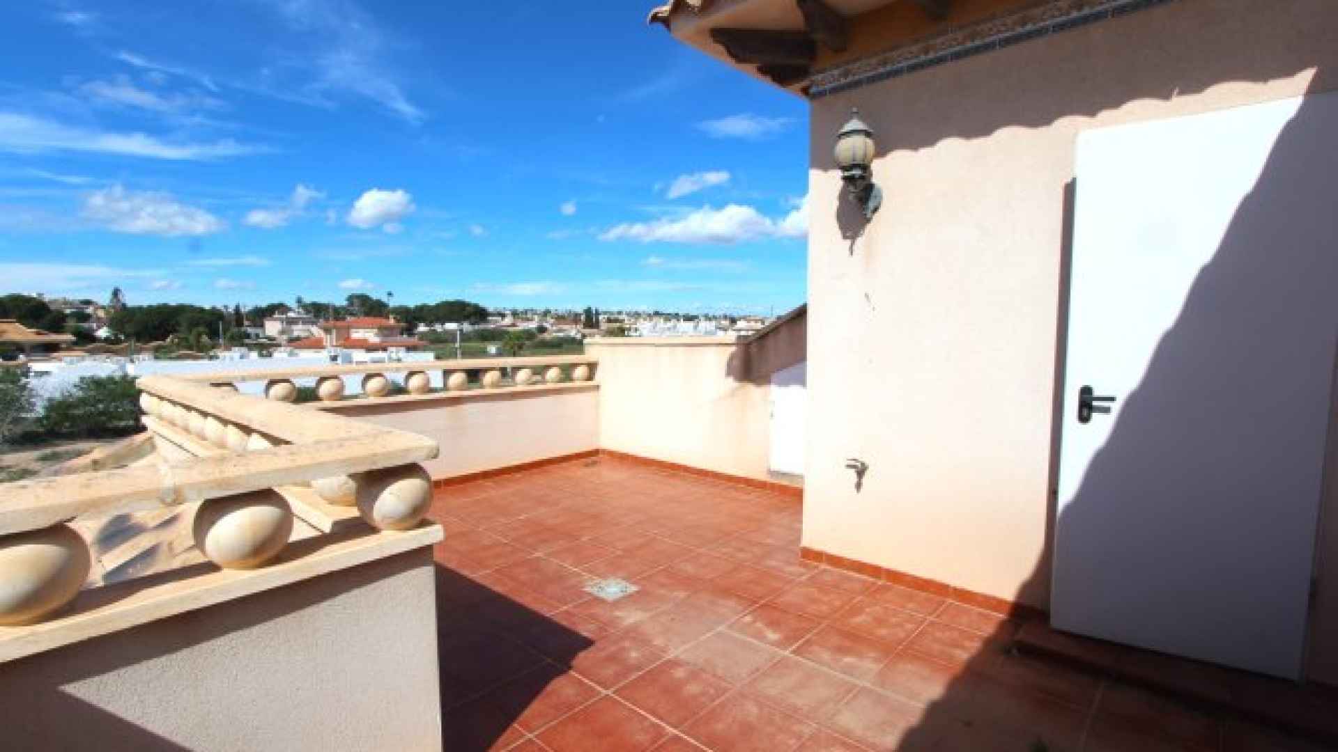 medium_5040_quad_villa_lomas_de_cabo_roig_110325115833_img_2302