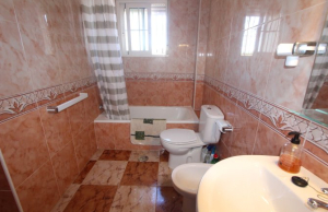 medium_5040_quad_villa_lomas_de_cabo_roig_110325115833_img_2301