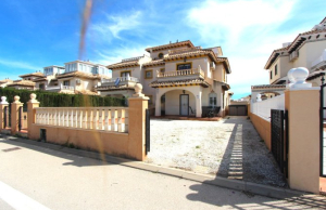 medium_5040_quad_villa_lomas_de_cabo_roig_110325115834_img_2311