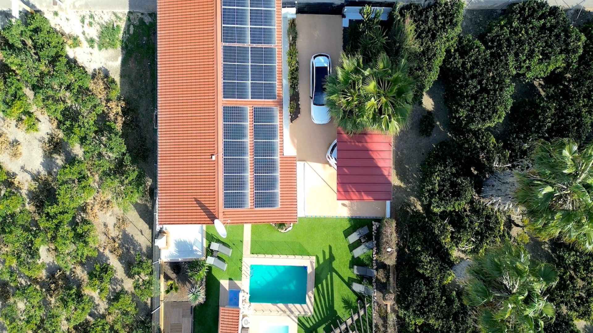 48851_stylish_and_contemporary_3_bedroom_farmhouse_with_private_pool_270225075804_dji_0546