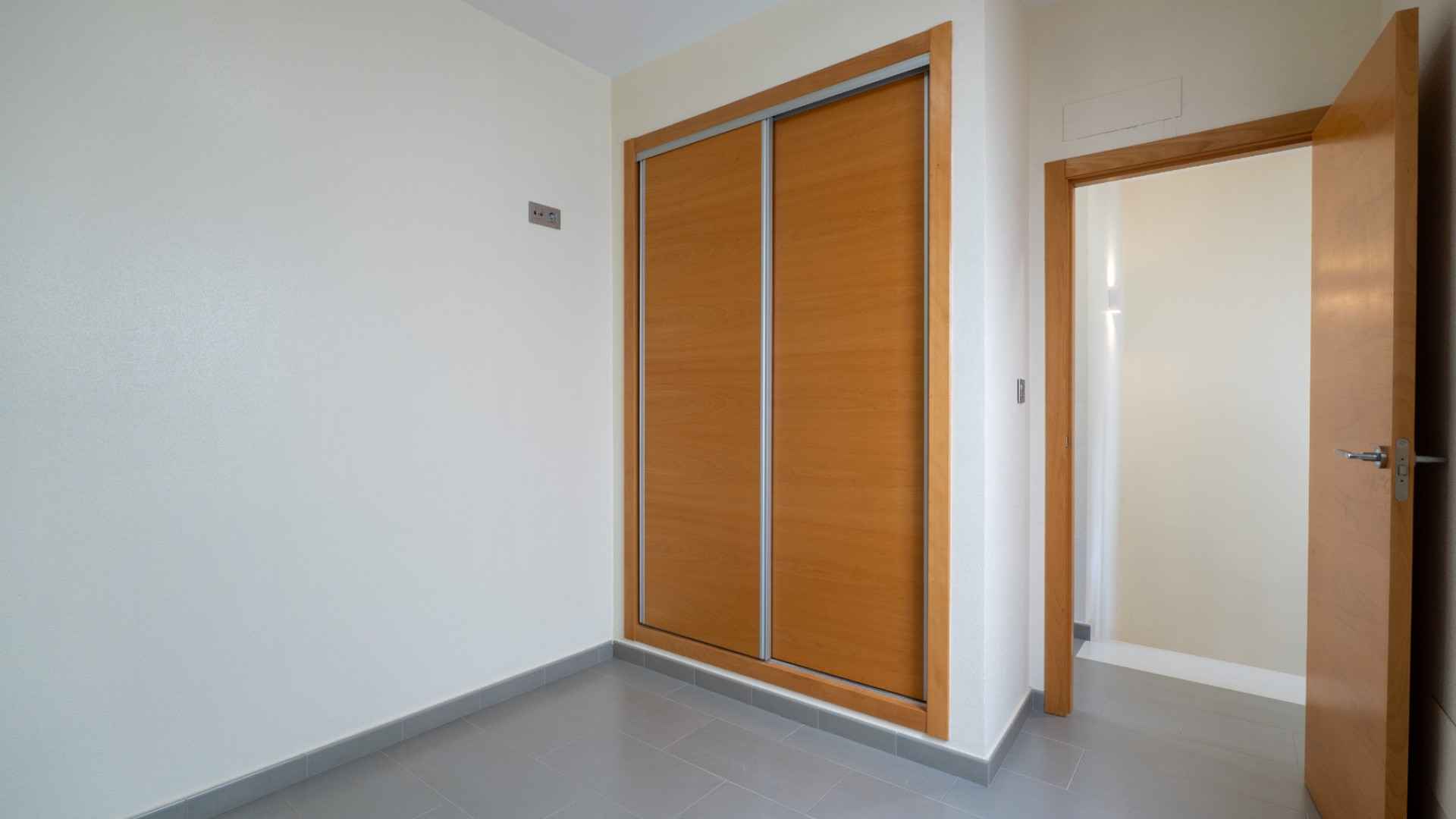resale-townhouse-semi-detached-bigastro_257323_xl