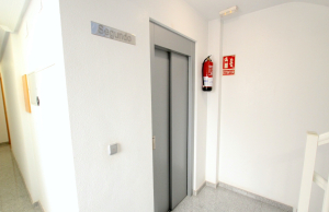 48906_roomy_2_bed_apartment_with_a_private_solarium___secure_parking_160425134333_img_1720